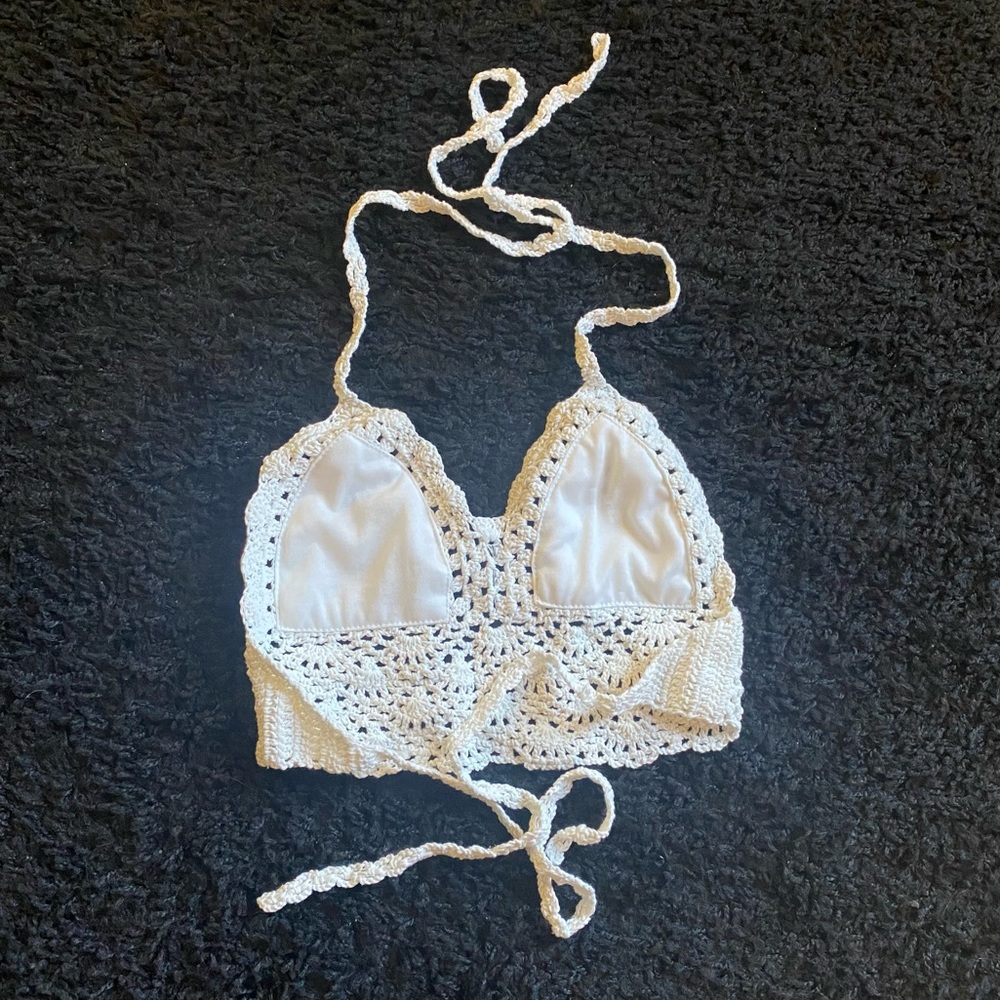 NEW White Crochet Tie Halter Top NWOT - Picture 5 of 7
